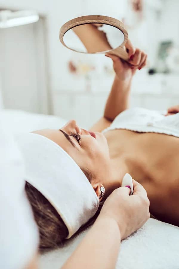 Lash Lifting in Ebelsberg – Verführerische Blicke bei Kosmetik Hochholzer