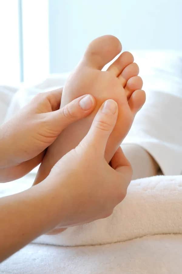 Fußreflexzonenmassage in Linz – Entspannung von Kopf bis Fuß bei Massage Hochholzer
